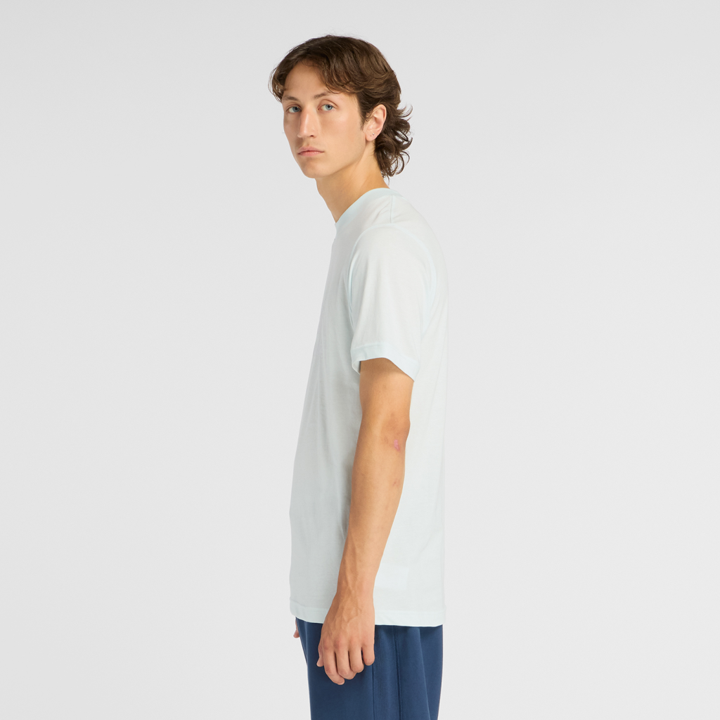 New Balance Sport Essentials Stacked Logo T-Shirt in BLAU