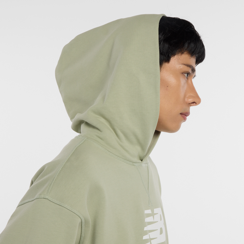 New Balance Athletics French Terry Logo Hoodie in GRÜN