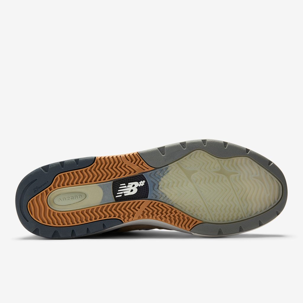 New Balance M Numeric 933 Andrew Reynolds Skateboardschuhe in GRAU