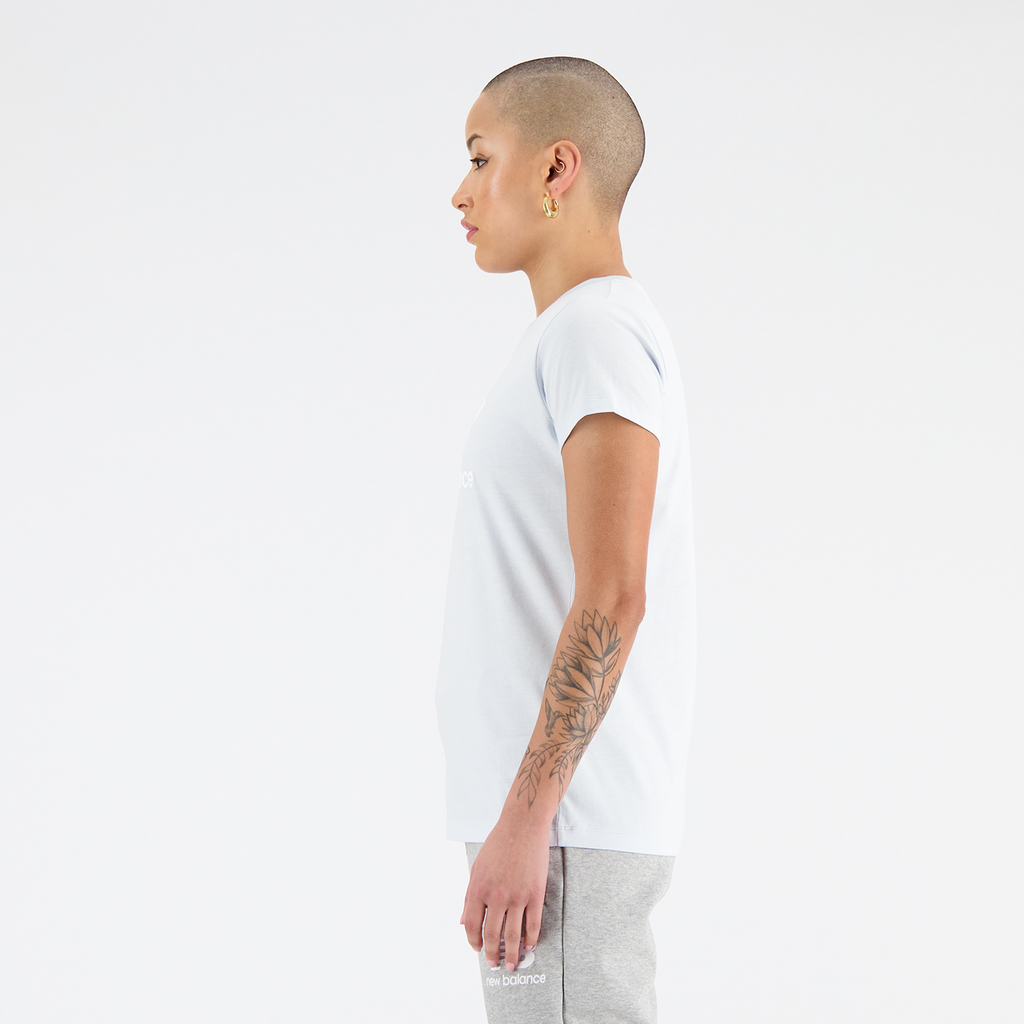 New Balance W Essentials Stacked Logo T-Shirt in BLAU