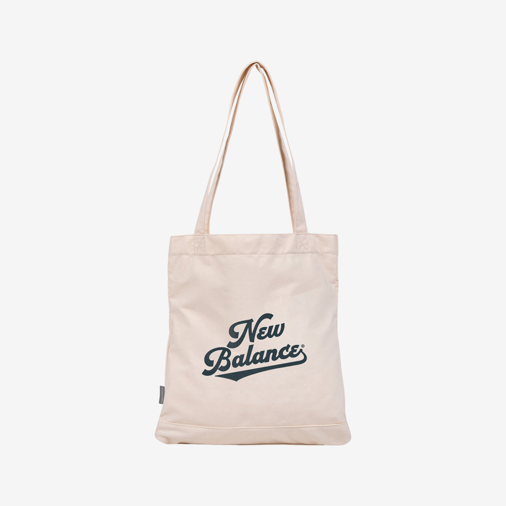 New Balance Graphic Tote in MEHRFARBIG