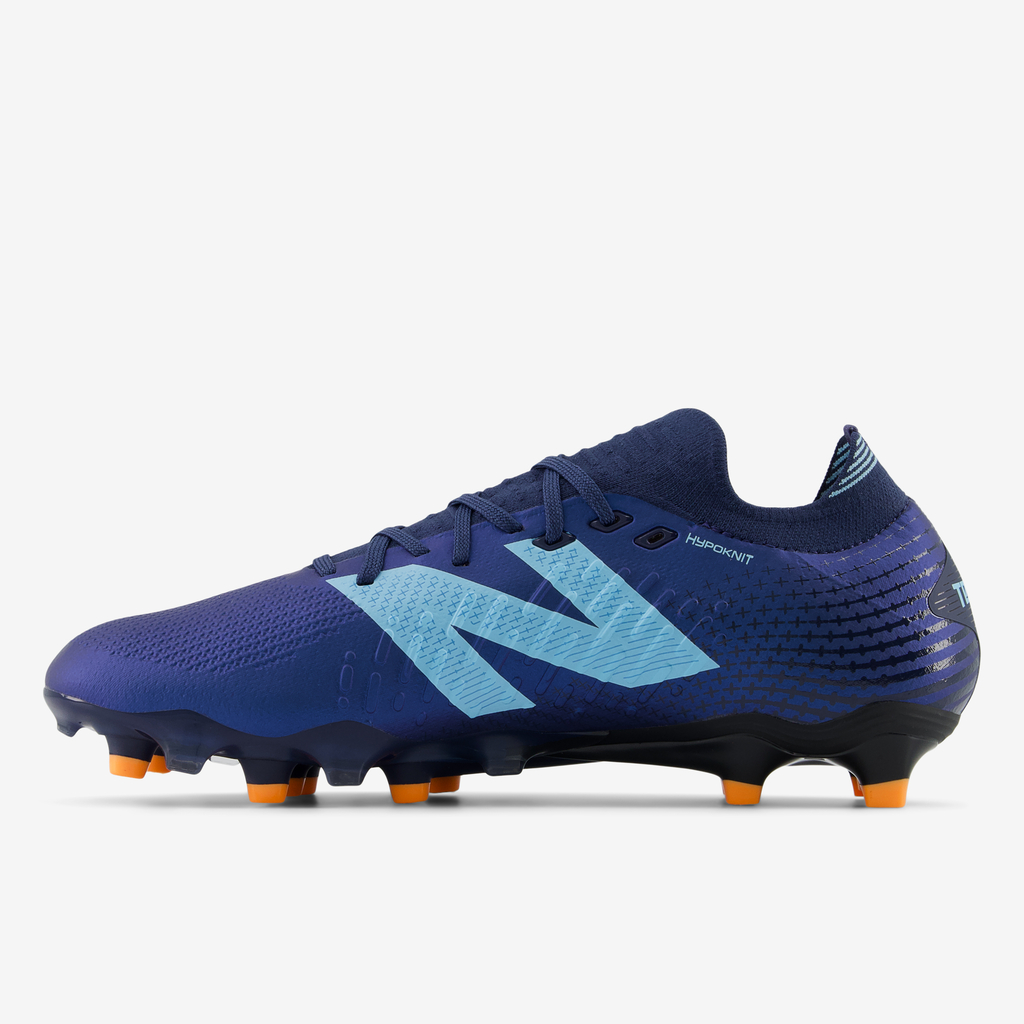 New Balance M Tekela Low Pro FG v4 United in Fuel Cell Nockenschuhe in BLAU