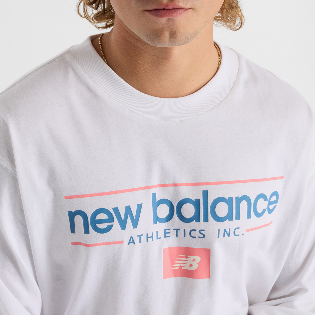 New Balance Relaxed Linear Athletics Long Sleeve in WEISS
