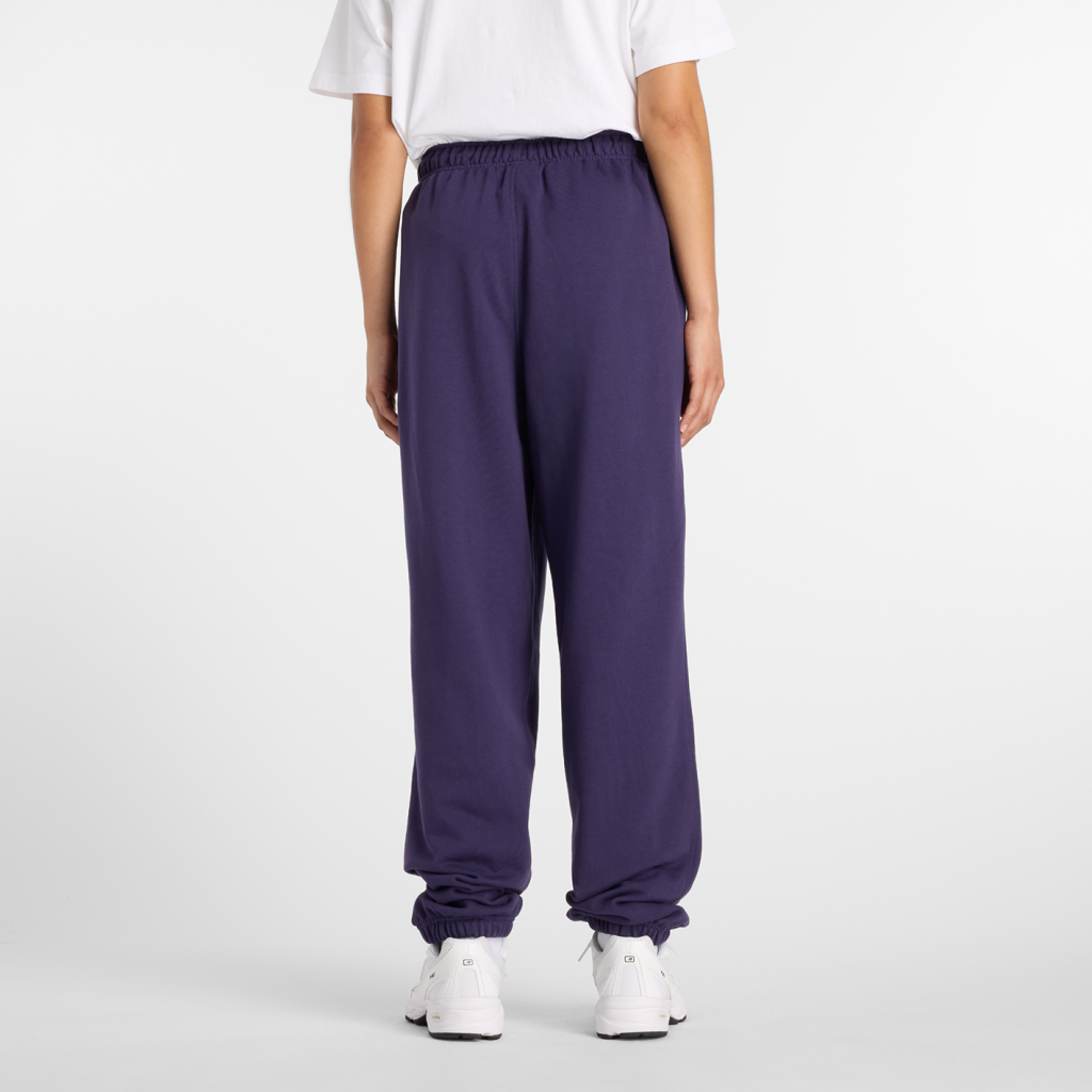 New Balance W NB Athletics French Terry Jogger in VIOLETT