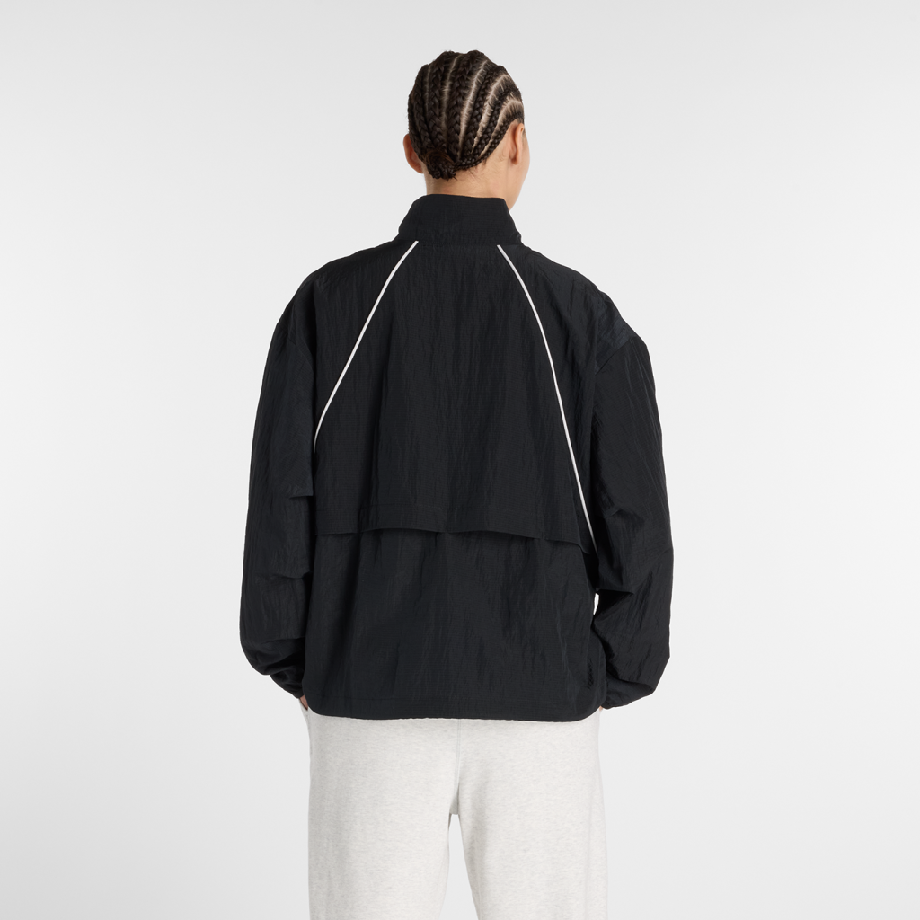 New Balance W Sport Legacy Jacket in SCHWARZ