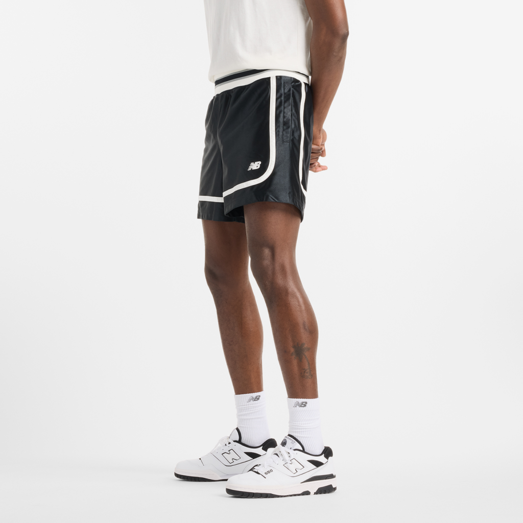 New Balance Poly Tricot Short in SCHWARZ