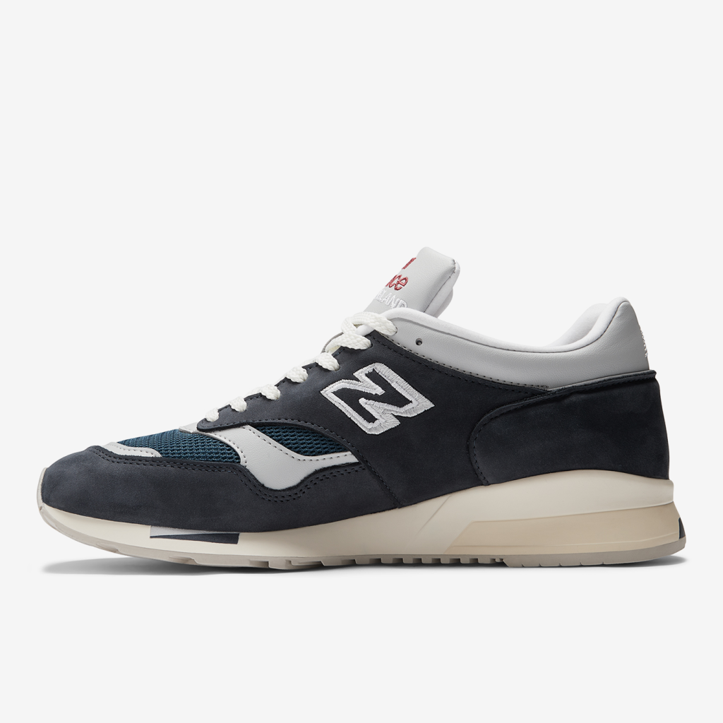 New Balance M 1500 Vintage Sport Made in UK Freizeitschuhe in SCHWARZ