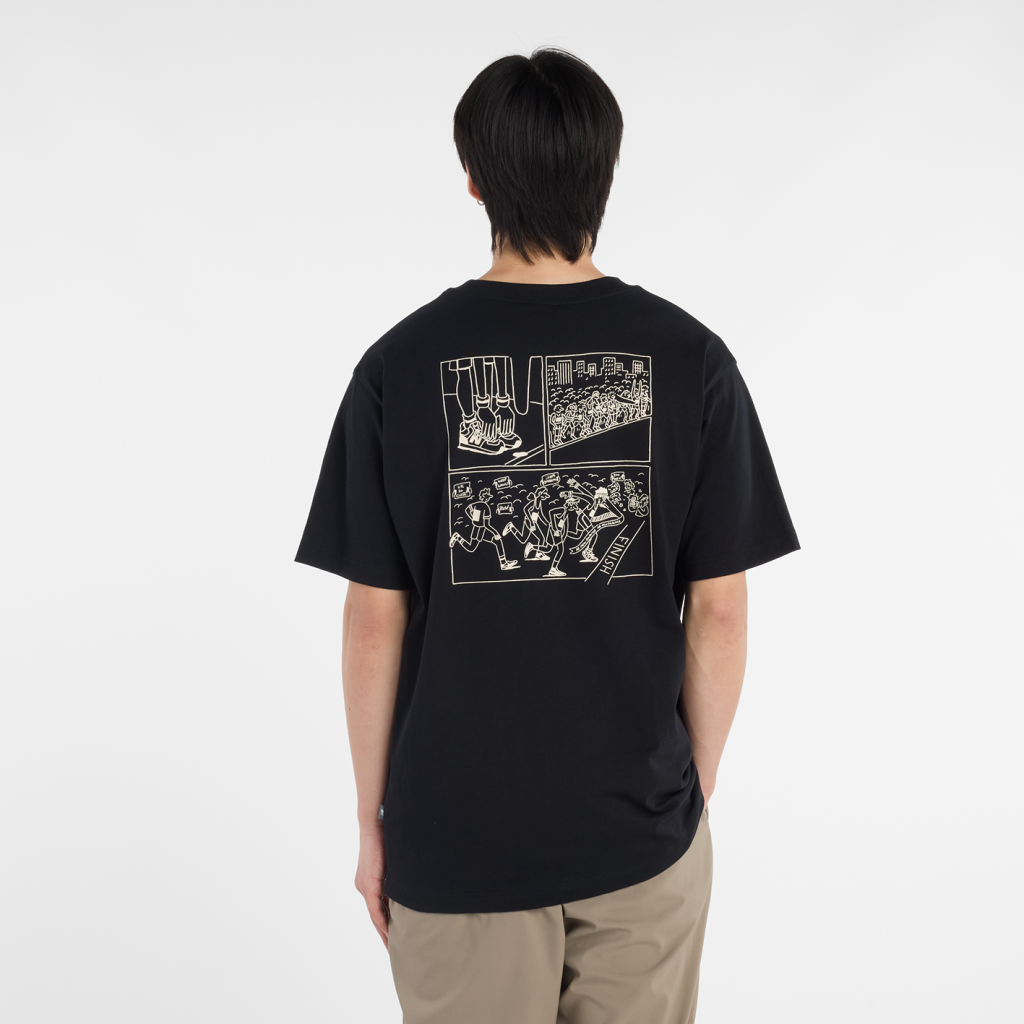 New Balance Runners Arent Normal T-Shirt in SCHWARZ
