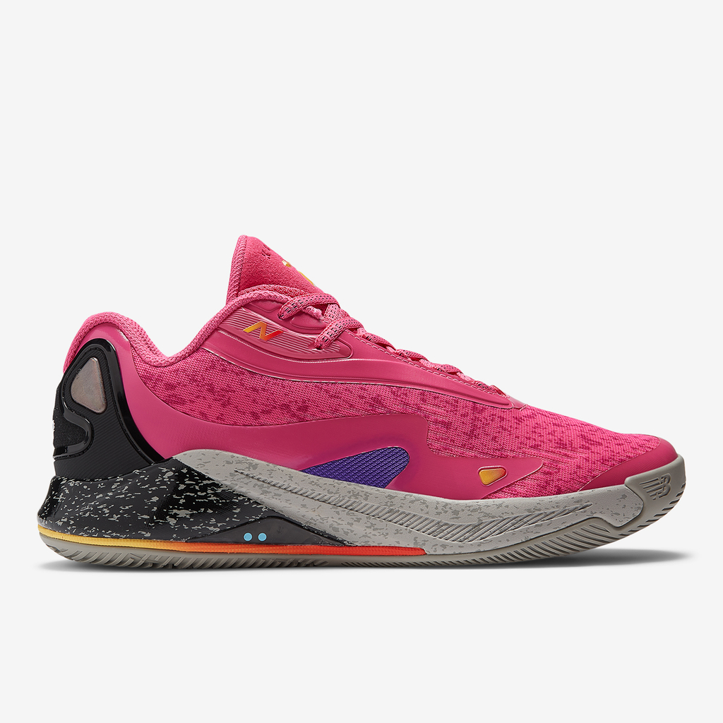 New Balance M Kawhi Signature v4 Basketballschuhe in MEHRFARBIG