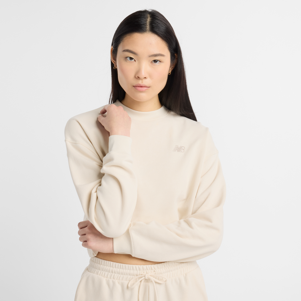 New Balance Coastal Fleece Crew in BEIGE