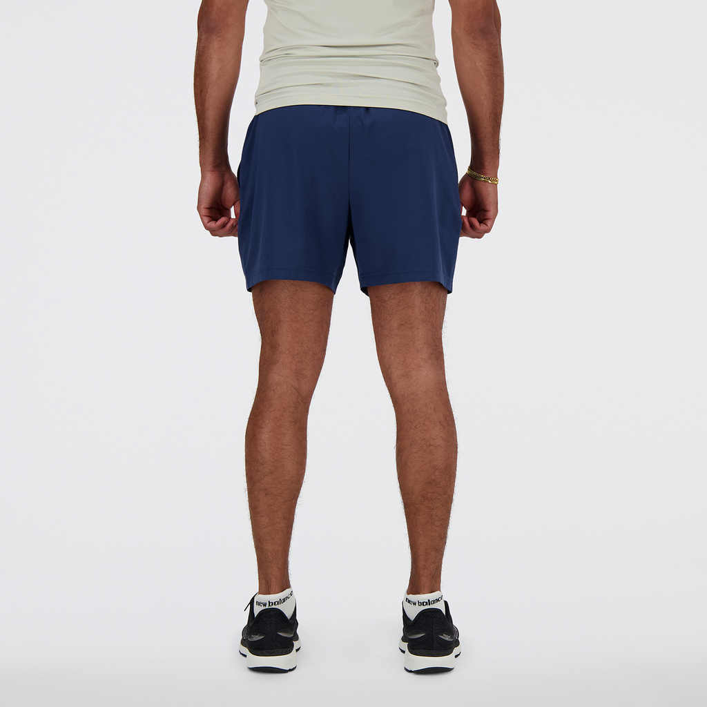 New Balance Sports Essentials Short 5 Inch Brief in BLAU