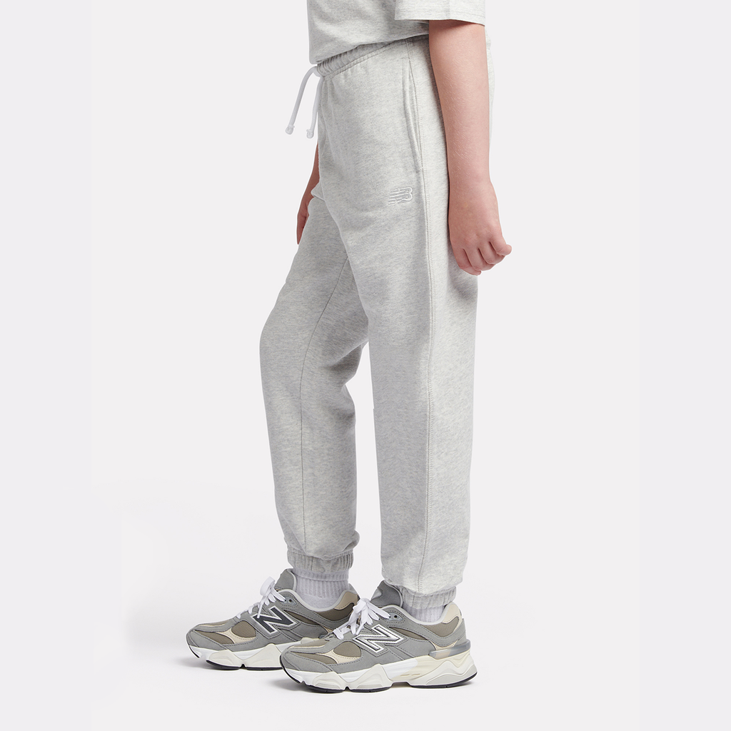 New Balance B New Balance French Terry Small Logo Jogger in GRAU