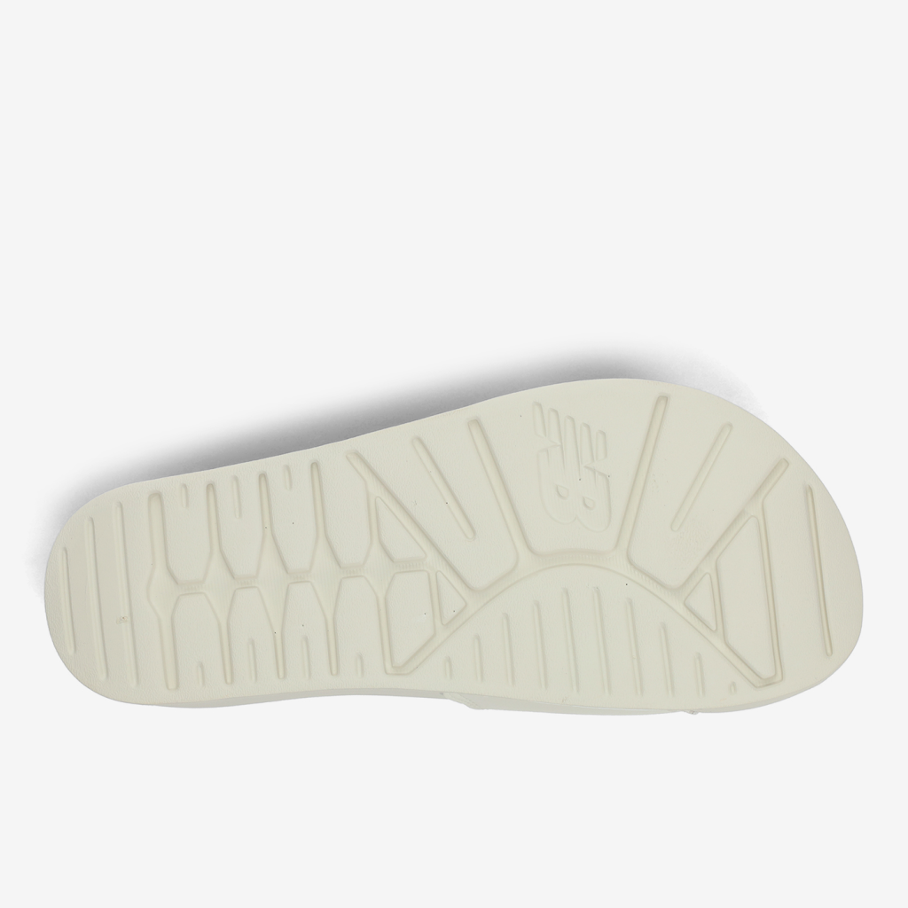 New Balance W 200 Premium Slides Freizeitsandalen in BEIGE