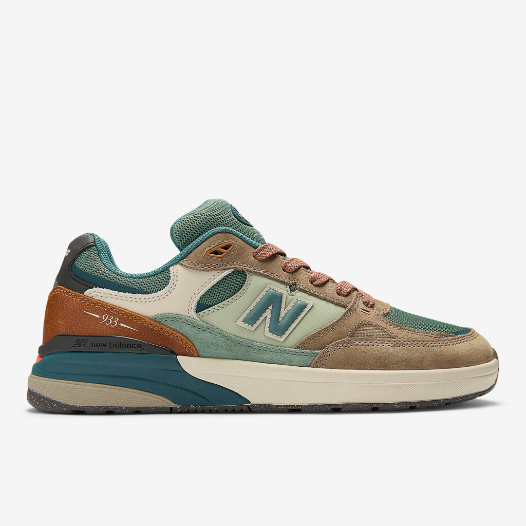 New Balance M Numeric 933 Andrew Reynolds Skateboardschuhe in BRAUN