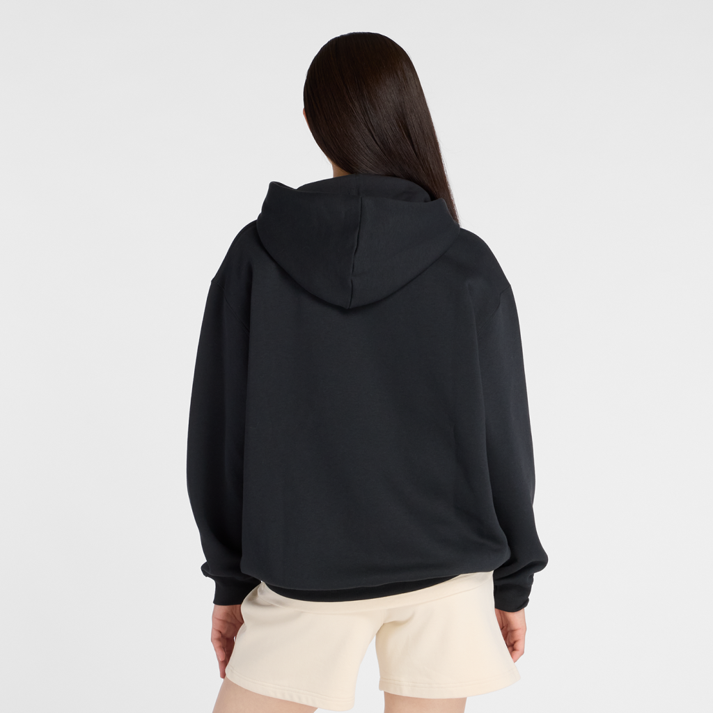 New Balance W Linear Heritage Fleece Long Hoodie in SCHWARZ