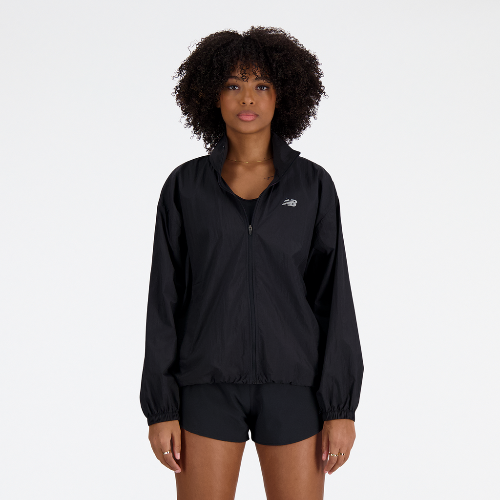 New Balance W NB Athletics Woven Jacket in SCHWARZ