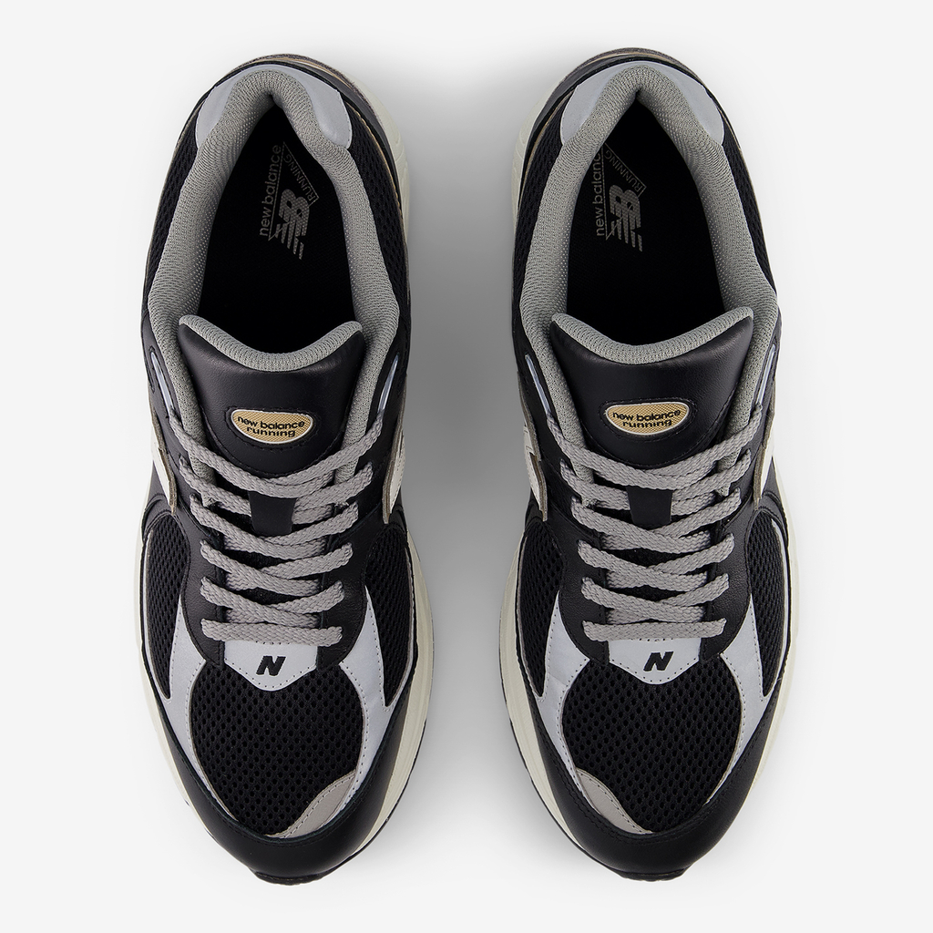 New Balance U 2002R Sport Freizeitschuhe in SCHWARZ