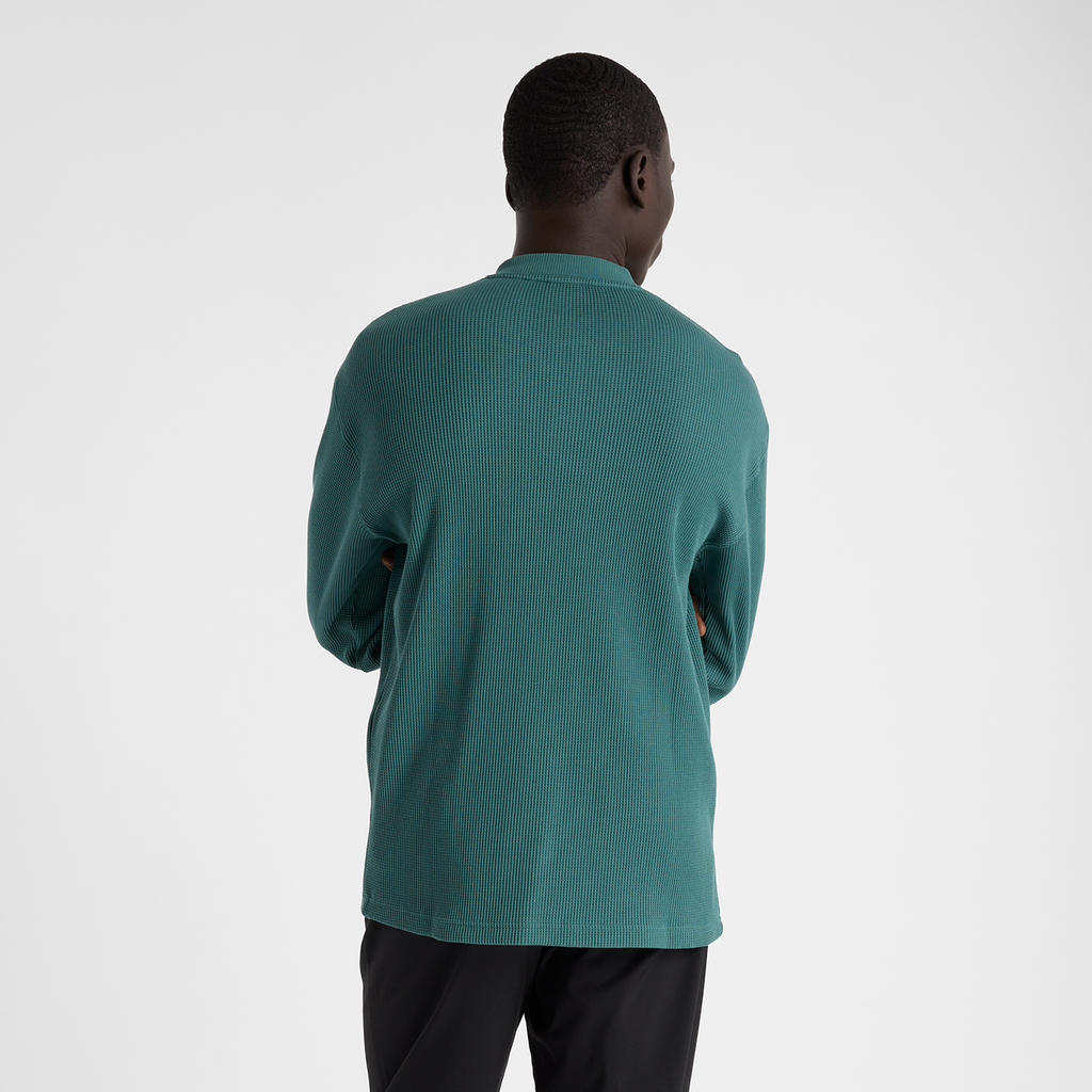 New Balance Waffle Knit Long Sleeve Henley in GRÜN