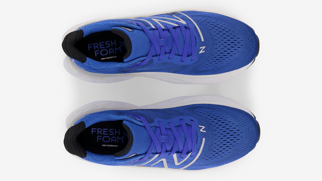 New Balance M More v4 Laufschuhe in BLAU