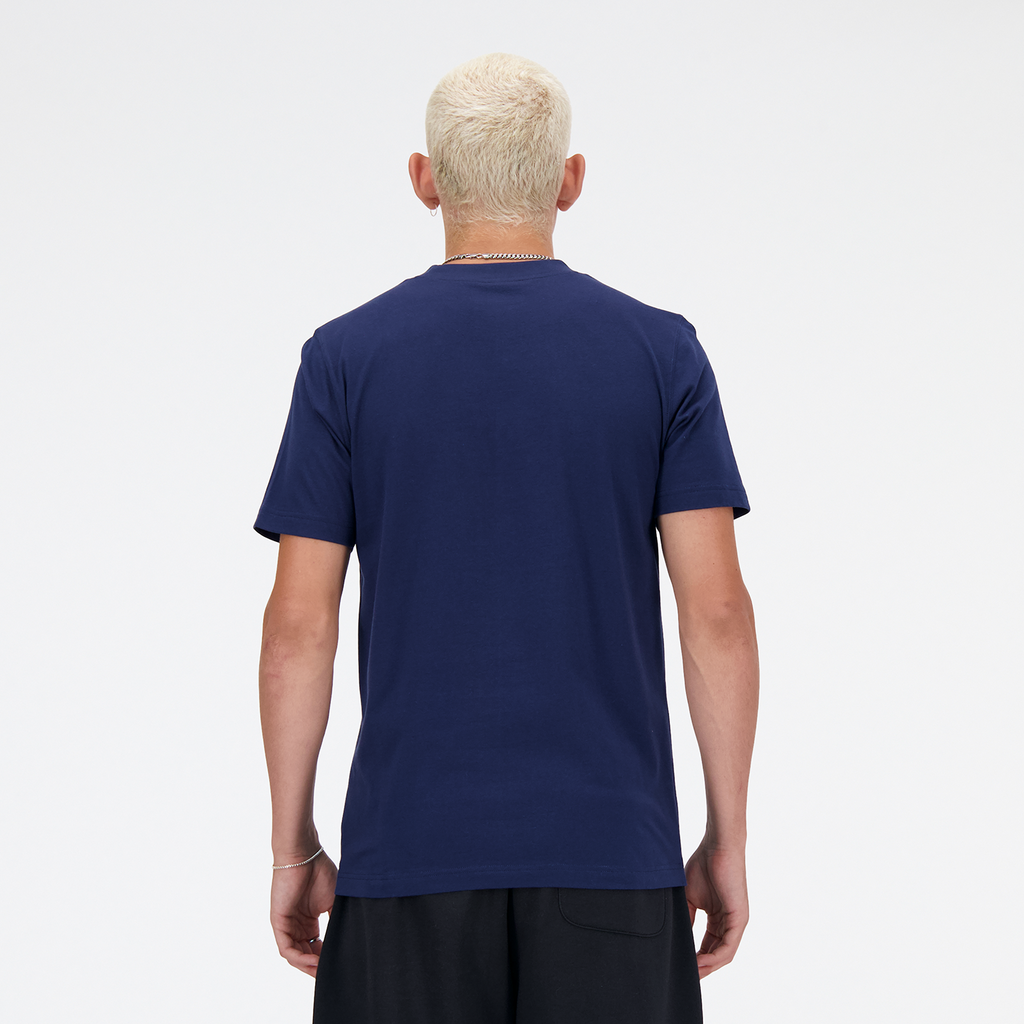 New Balance Sport Essentials Stacked Logo T-Shirt in BLAU