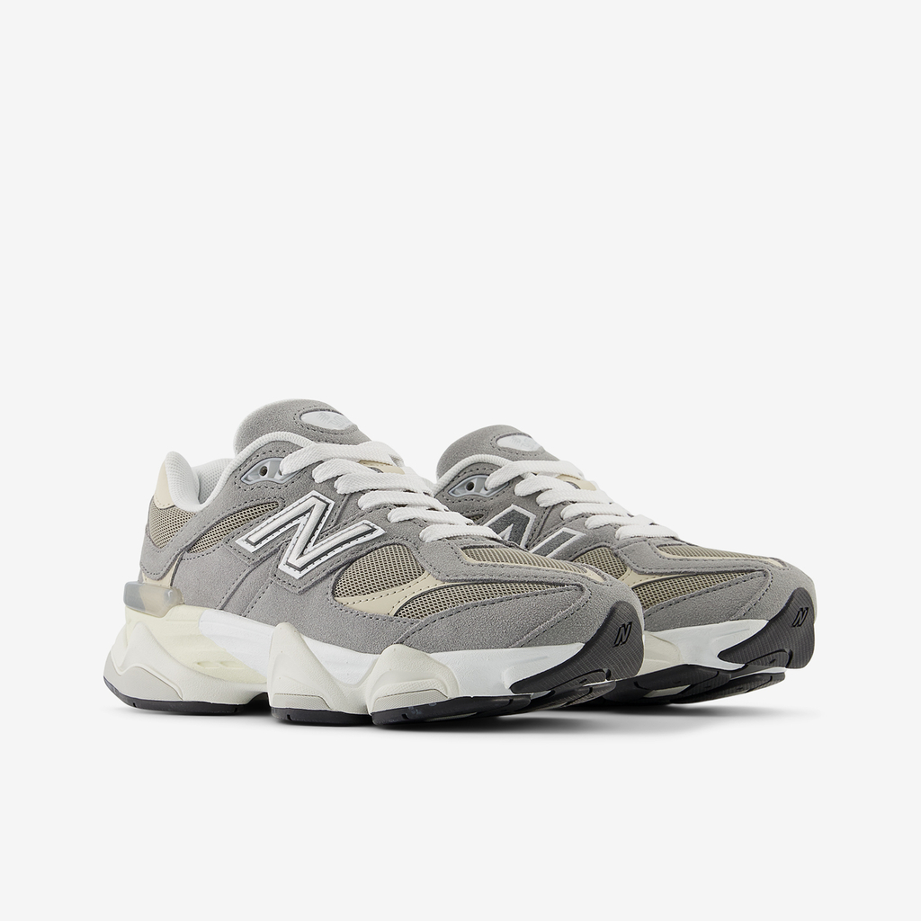 New Balance G 9060 Freizeitschuhe in GRAU