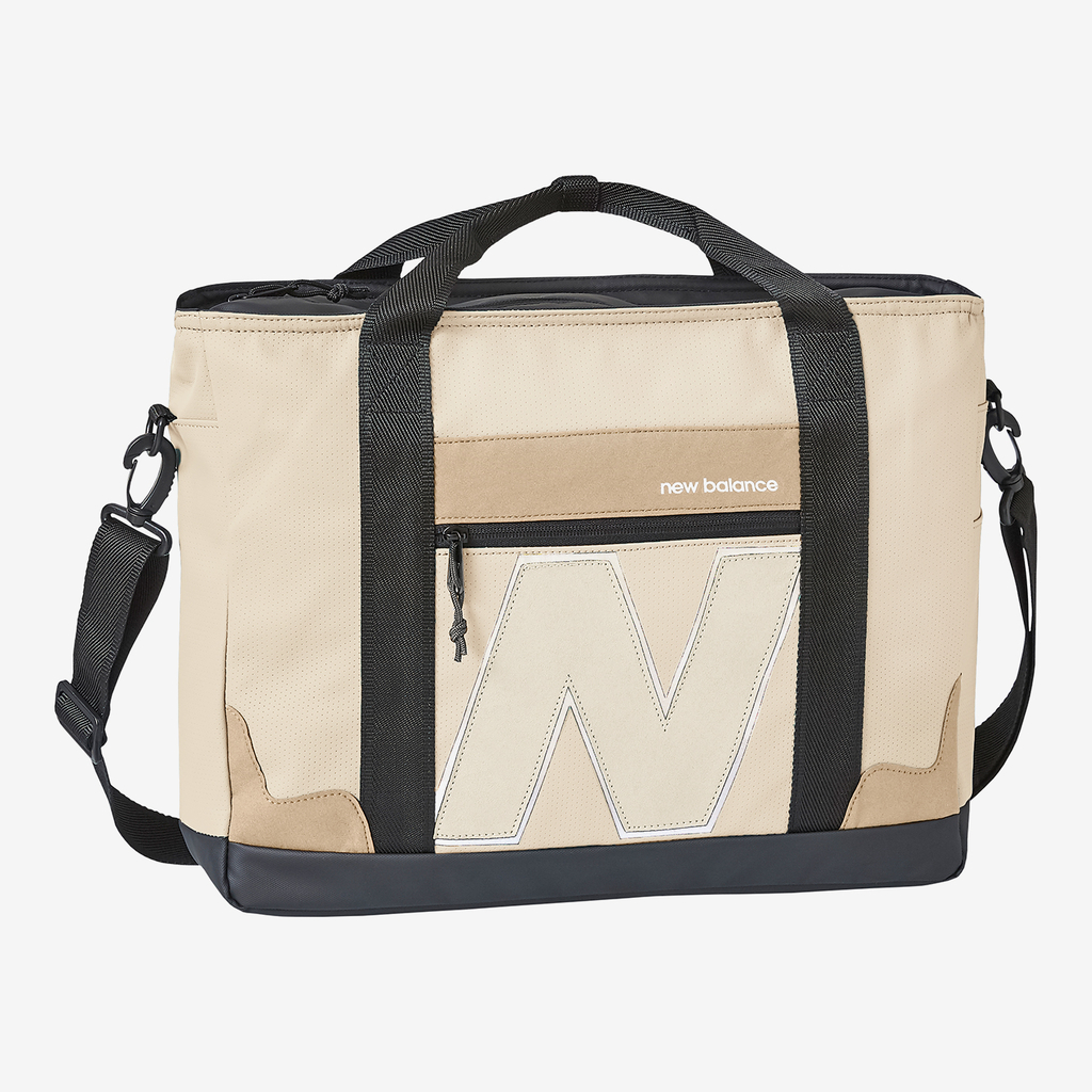 New Balance Legacy Tote 22L in BEIGE