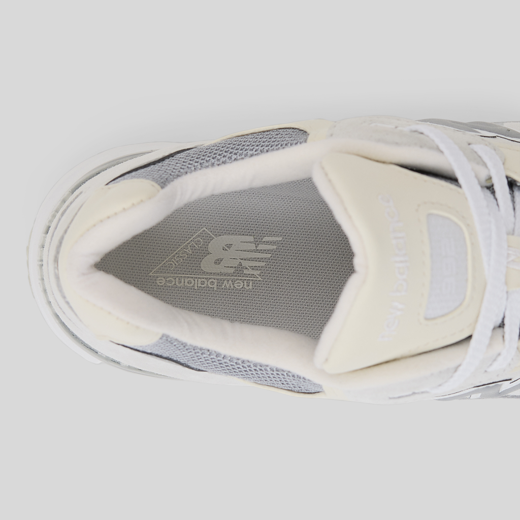New Balance U 992 Made in USA Core Freizeitschuhe in WEISS