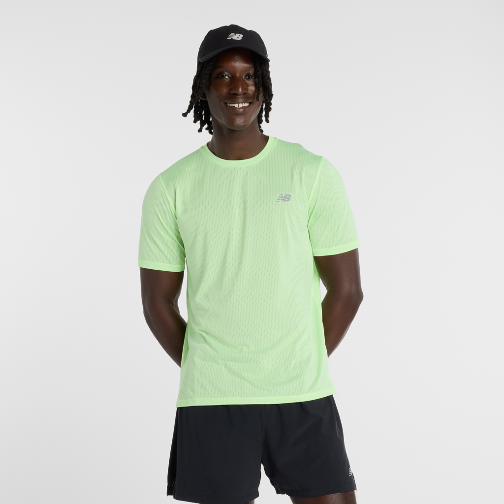 New Balance NB Athletics Run T-Shirt in GRÜN