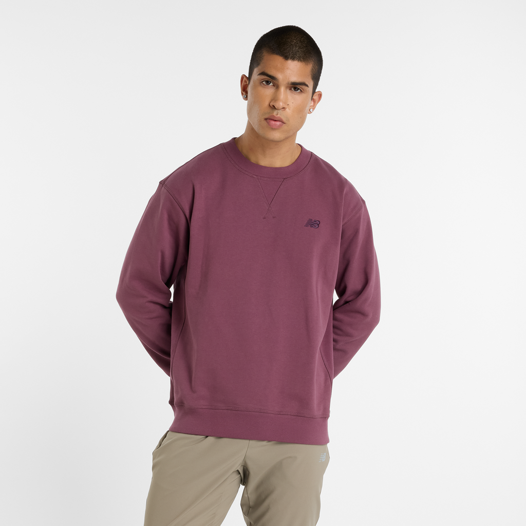 New Balance NB Athletics French Terry Crew in VIOLETT
