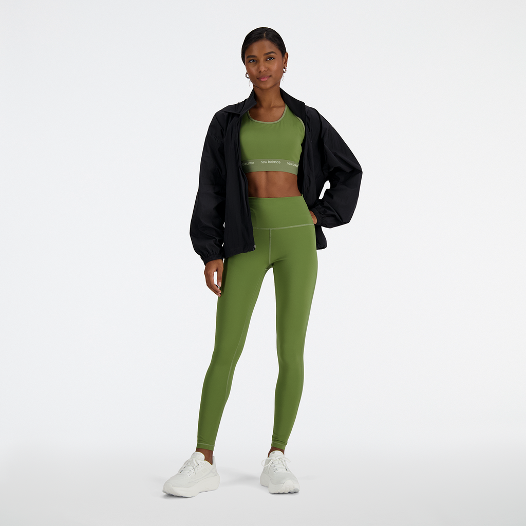 New Balance W Medium Support Sleek Pace Bra in GRÜN
