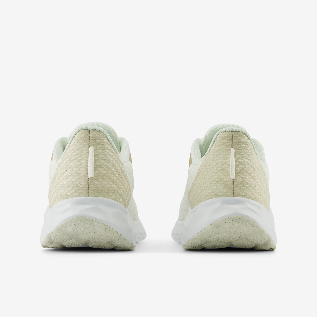 New Balance W Arishi v4 Laufschuhe in WEISS