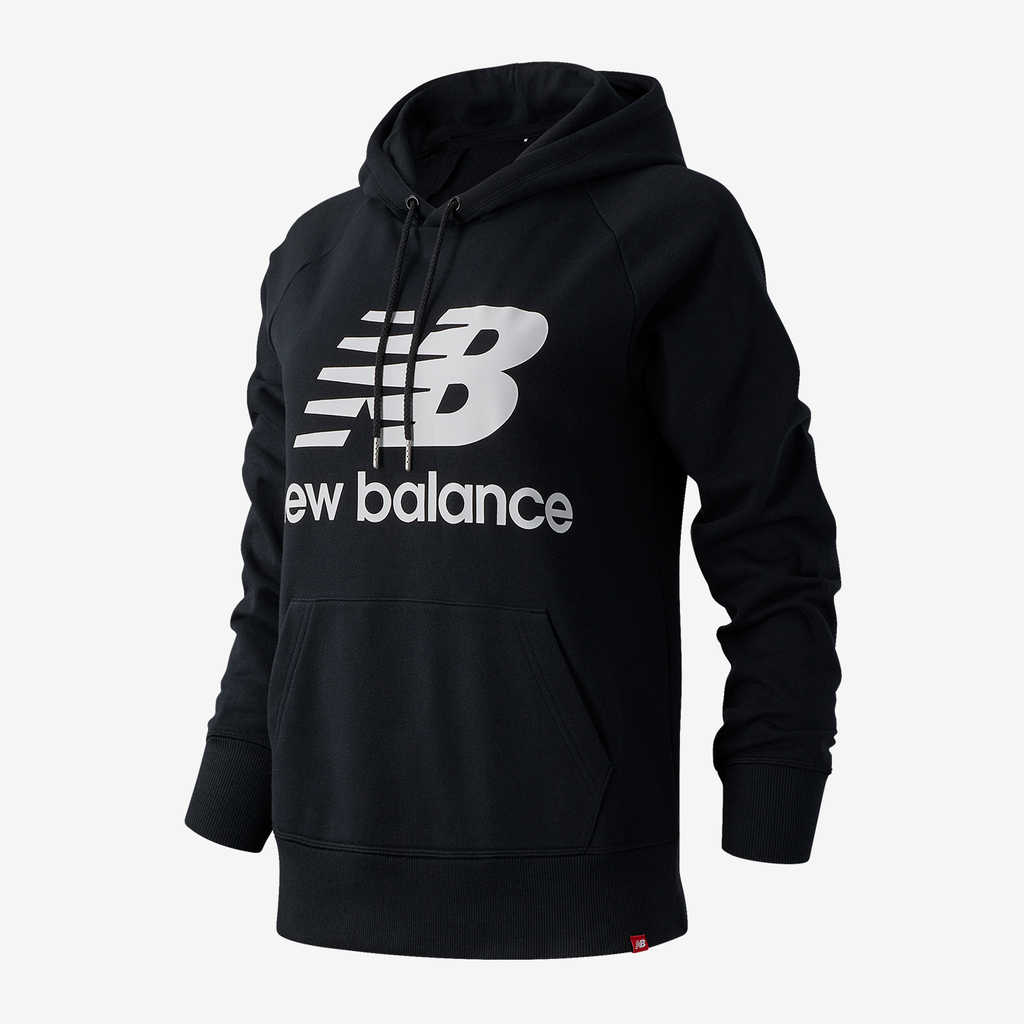 New Balance W Essentials Stacked Logo PO Hoodie in SCHWARZ