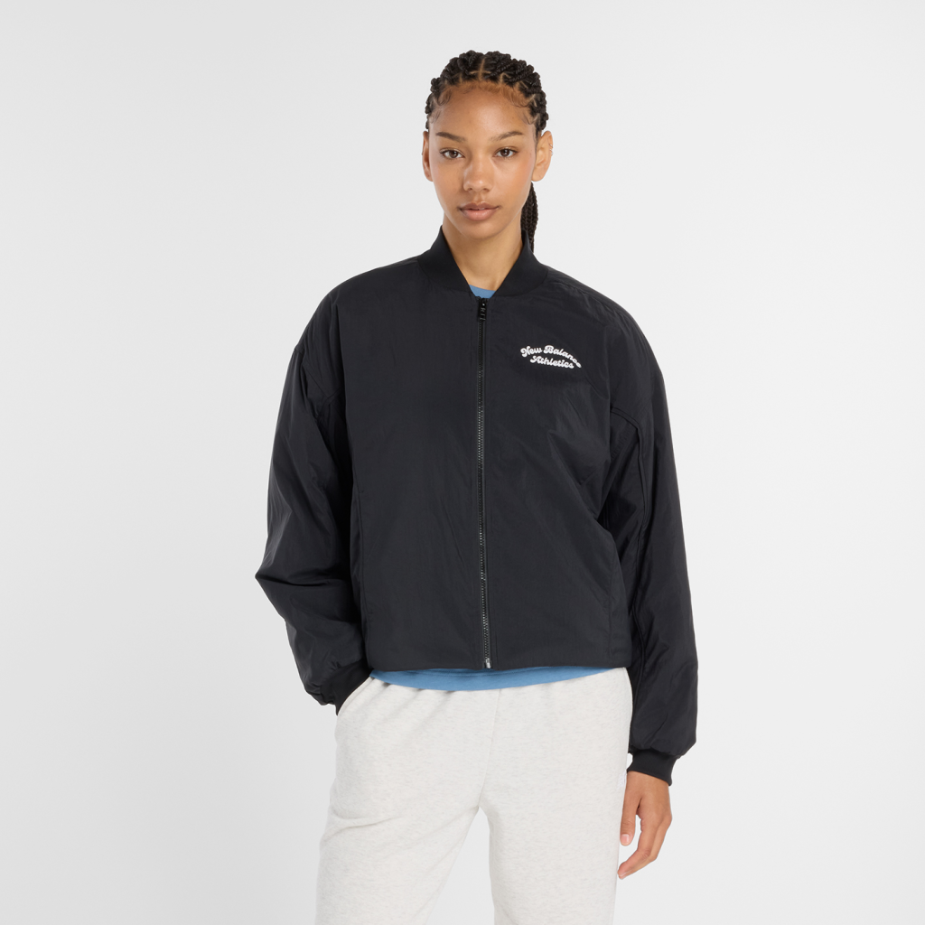 New Balance W Linear Heritage Woven Bomber Jacket in SCHWARZ