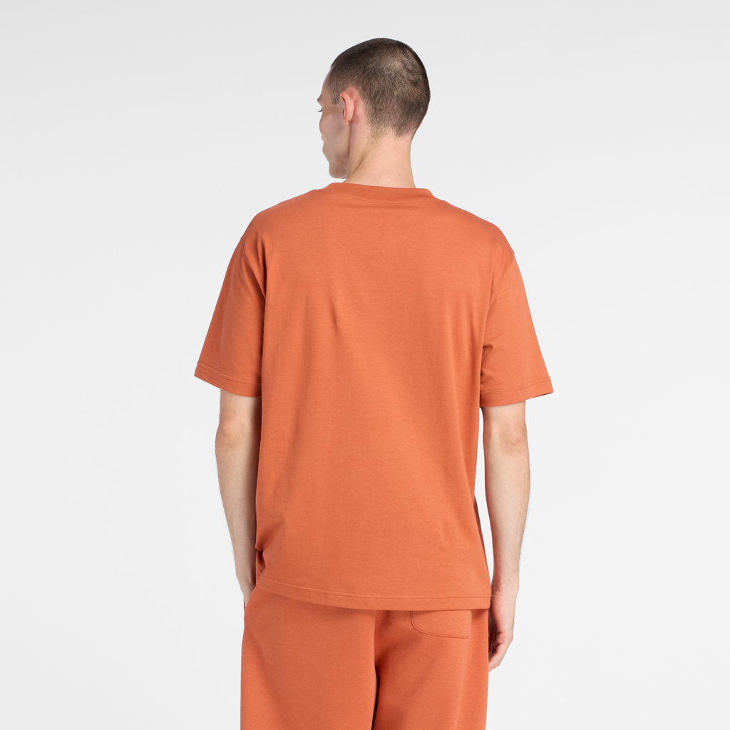 New Balance Sport Essentials Small Logo T-Shirt in ROT