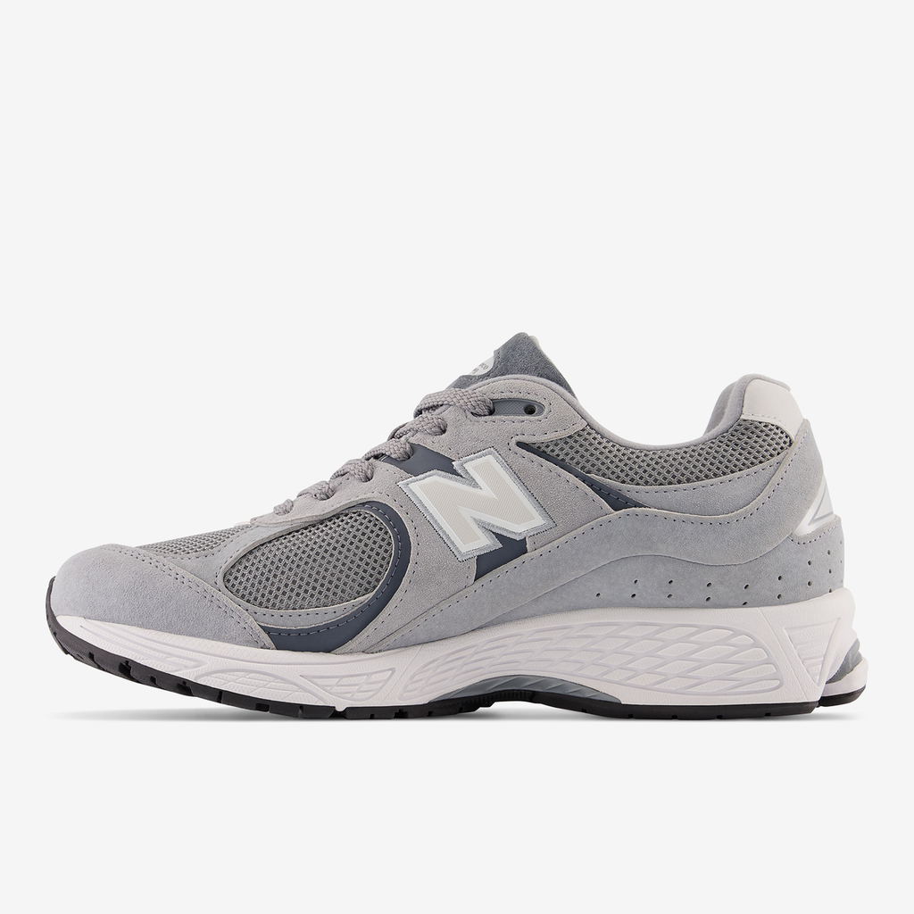 New Balance U 2002R Core Freizeitschuhe in GRAU