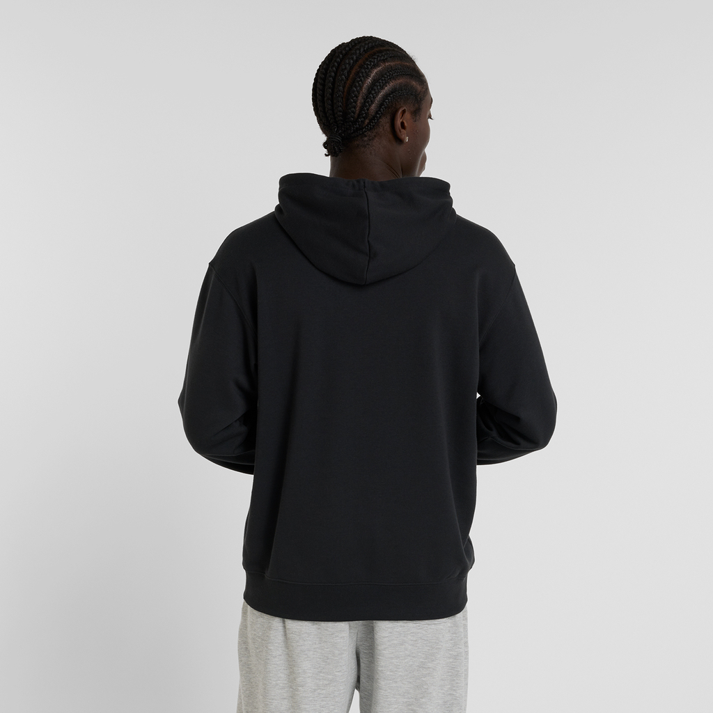 New Balance Sport Essentials Gradient Logo Hoodie in SCHWARZ