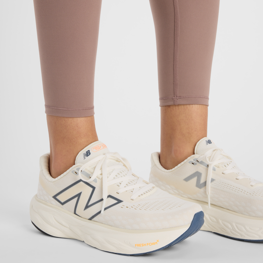 New Balance W NB Harmony High Rise Legging 25" in BRAUN