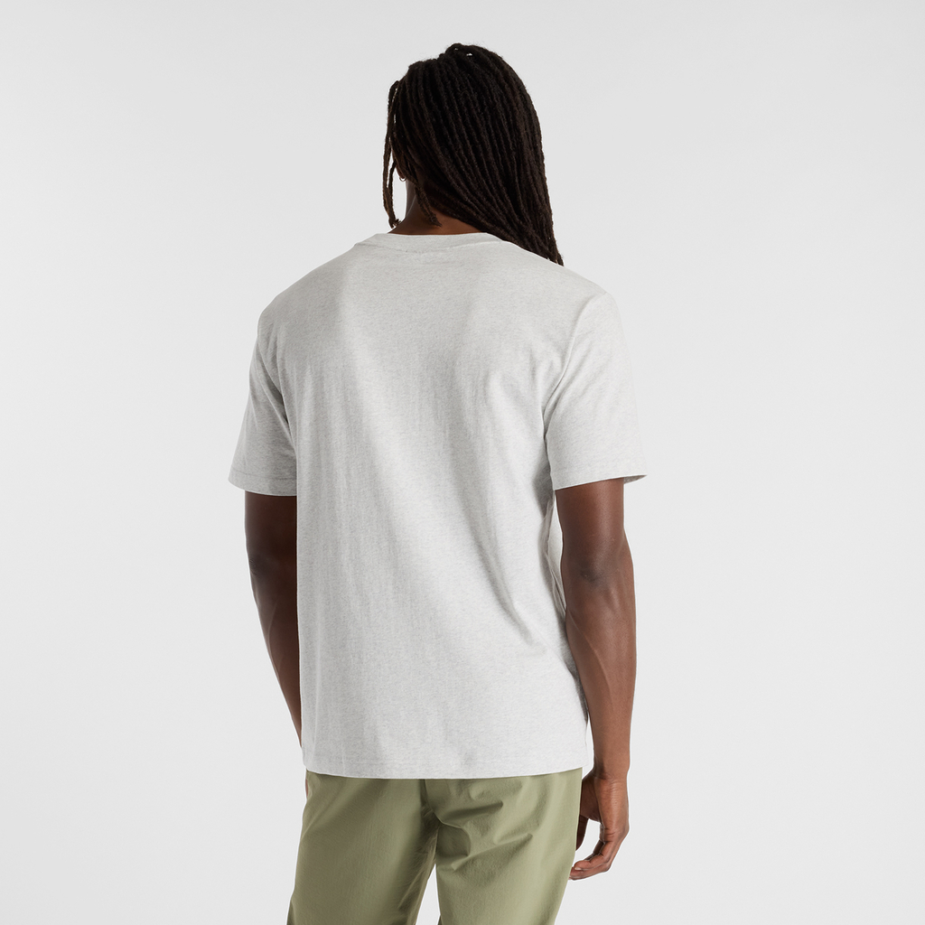 New Balance Athletics Logo T-Shirt in GRAU