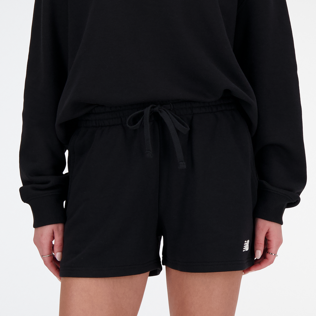 New Balance W Sport Essentials French Terry Short in SCHWARZ