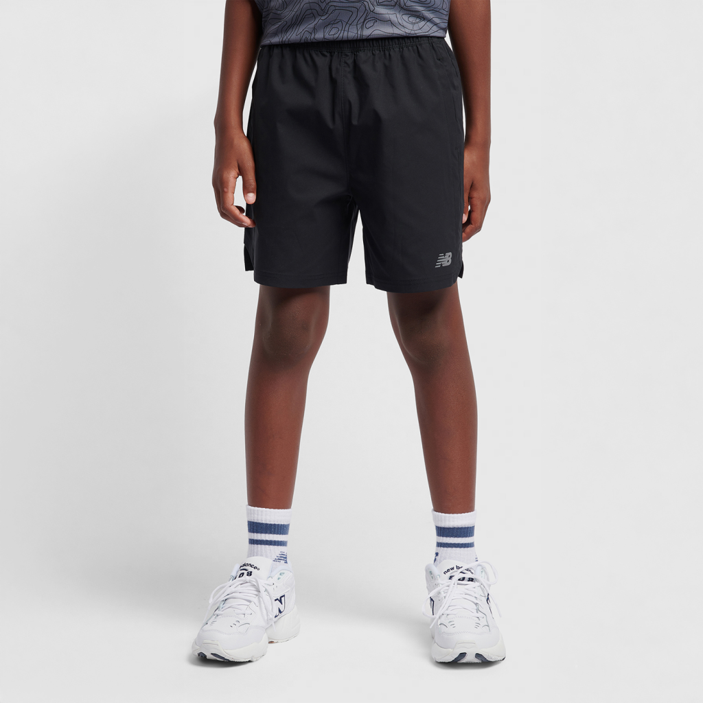 New Balance B NB Athletics Short in SCHWARZ