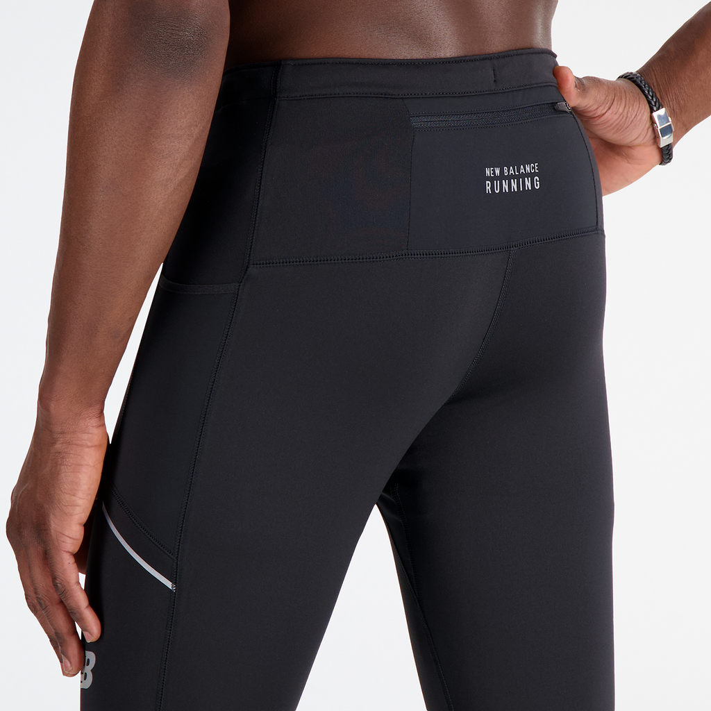 New Balance Impact Run Heat Tight in SCHWARZ