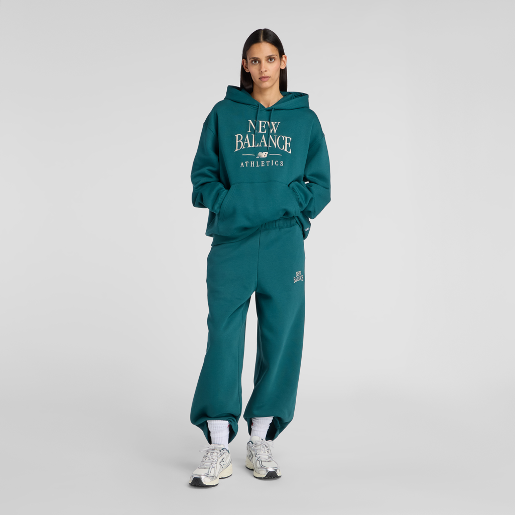 New Balance W Linear Heritage Fleece Hoodie in GRÜN