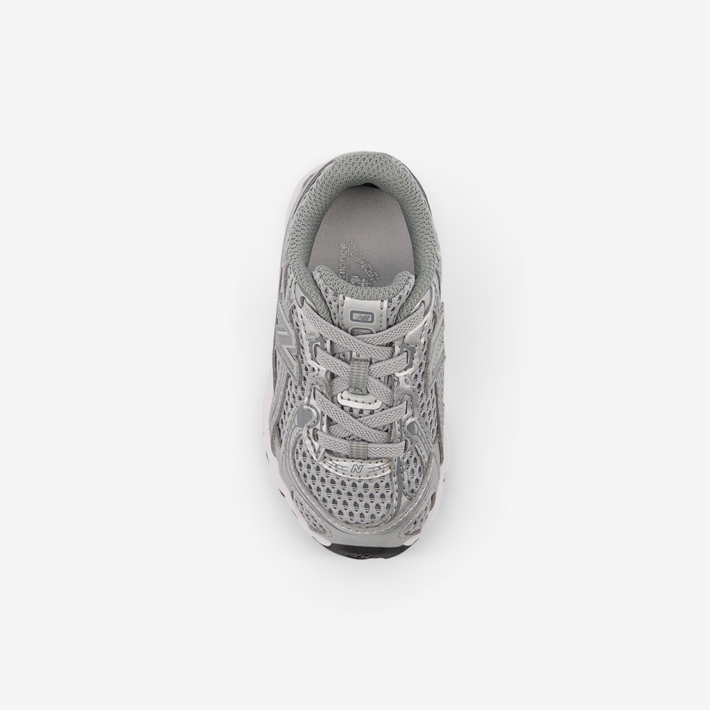 New Balance I 740 Core Freizeitschuhe in GRAU