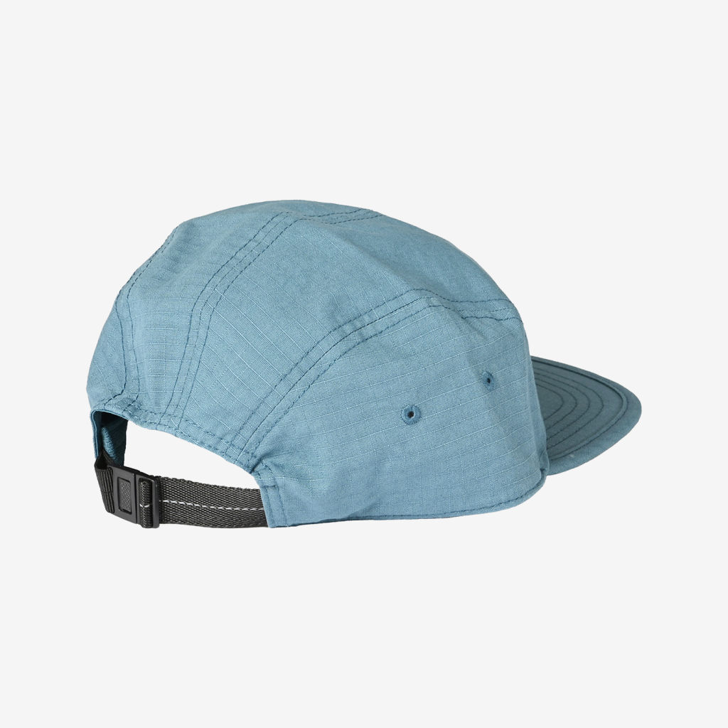 New Balance 5 Panel Camper Stacked in BLAU