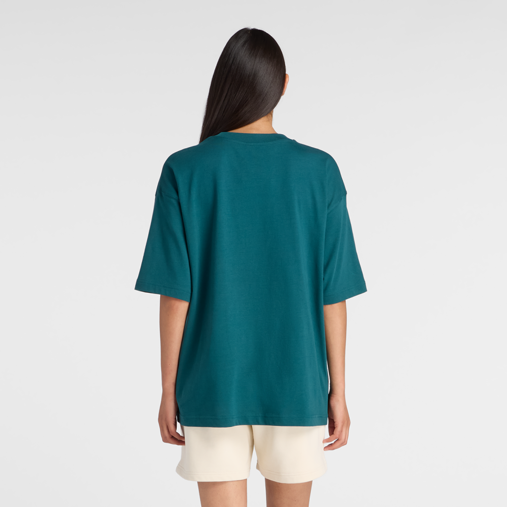 New Balance W Sport Graphic Oversized T-Shirt in GRÜN