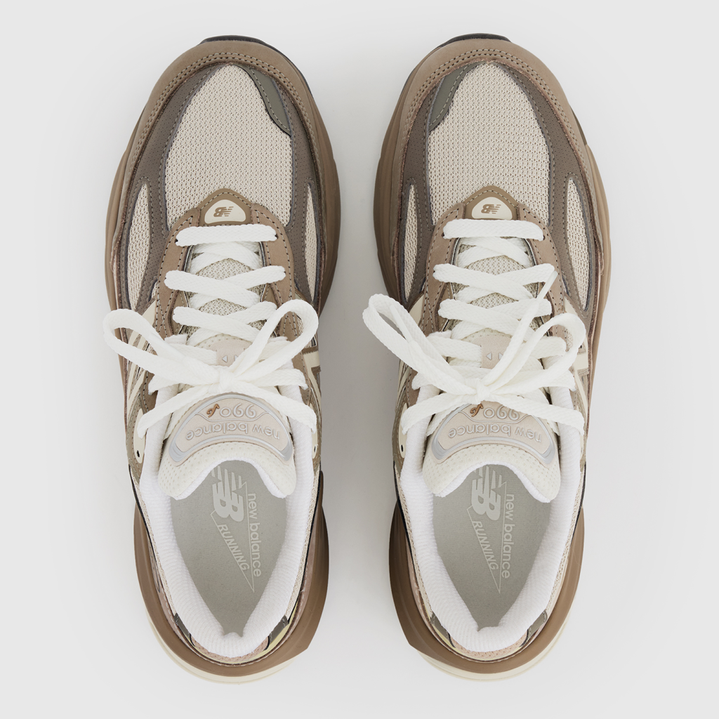 New Balance U 990 v6 Made in USA in BEIGE