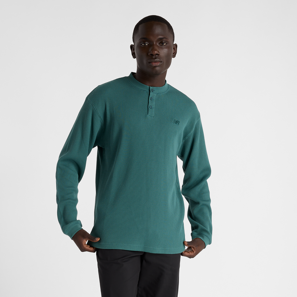 New Balance Waffle Knit Long Sleeve Henley in GRÜN
