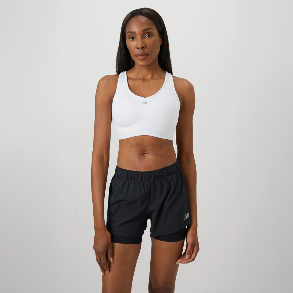 New Balance W NB Essential Run Bra in WEISS