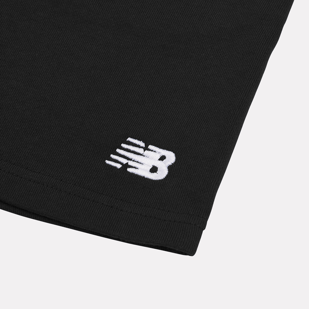New Balance B New Balance French Terry Small Logo Short in SCHWARZ
