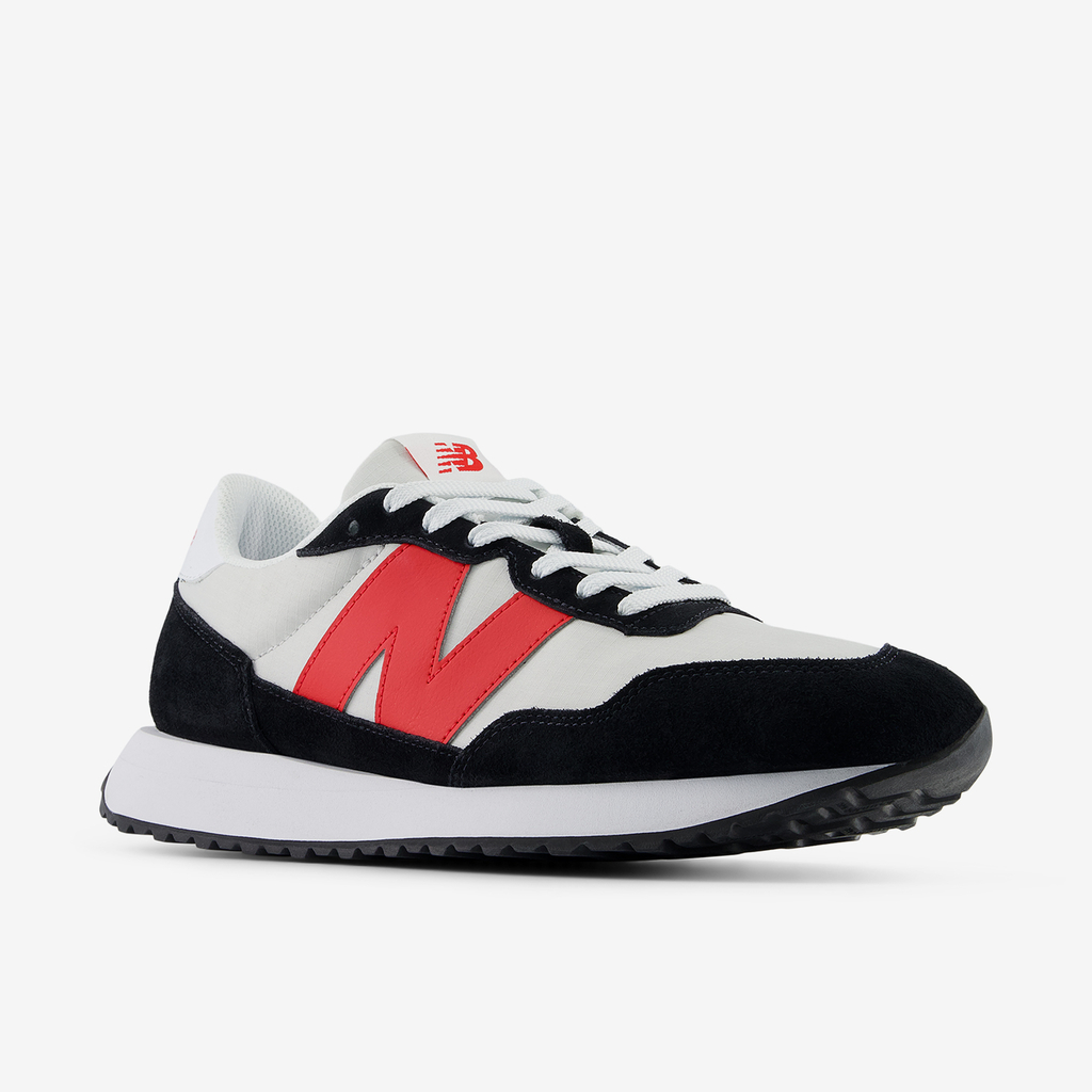 New Balance M 237 Spring Essentials Freizeitschuhe in SCHWARZ